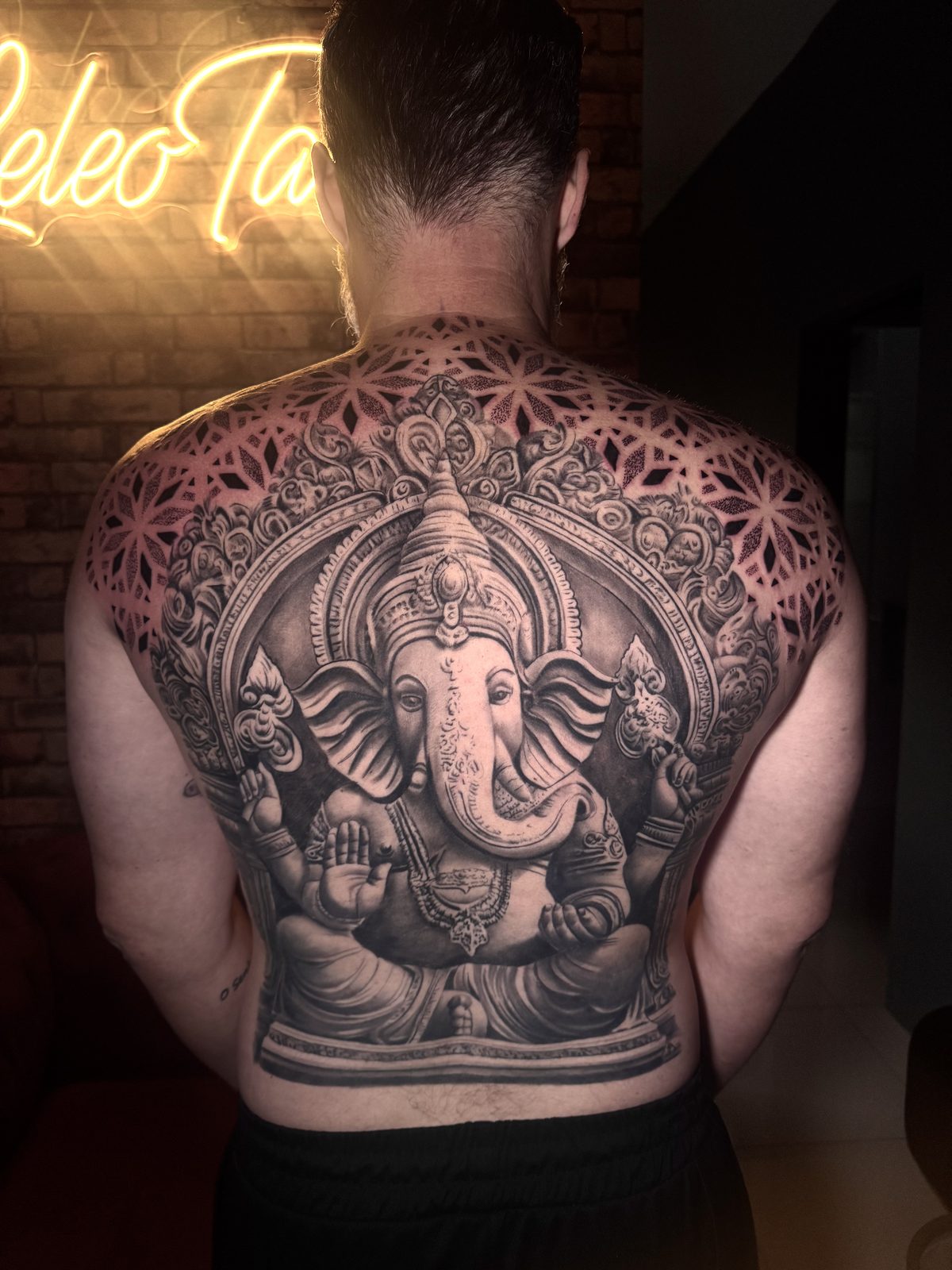Tatuagem braço fechado realismo japonês